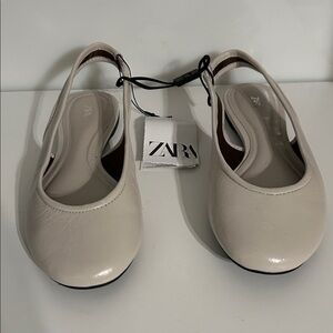 Zara Women's Elegant Cream Flats